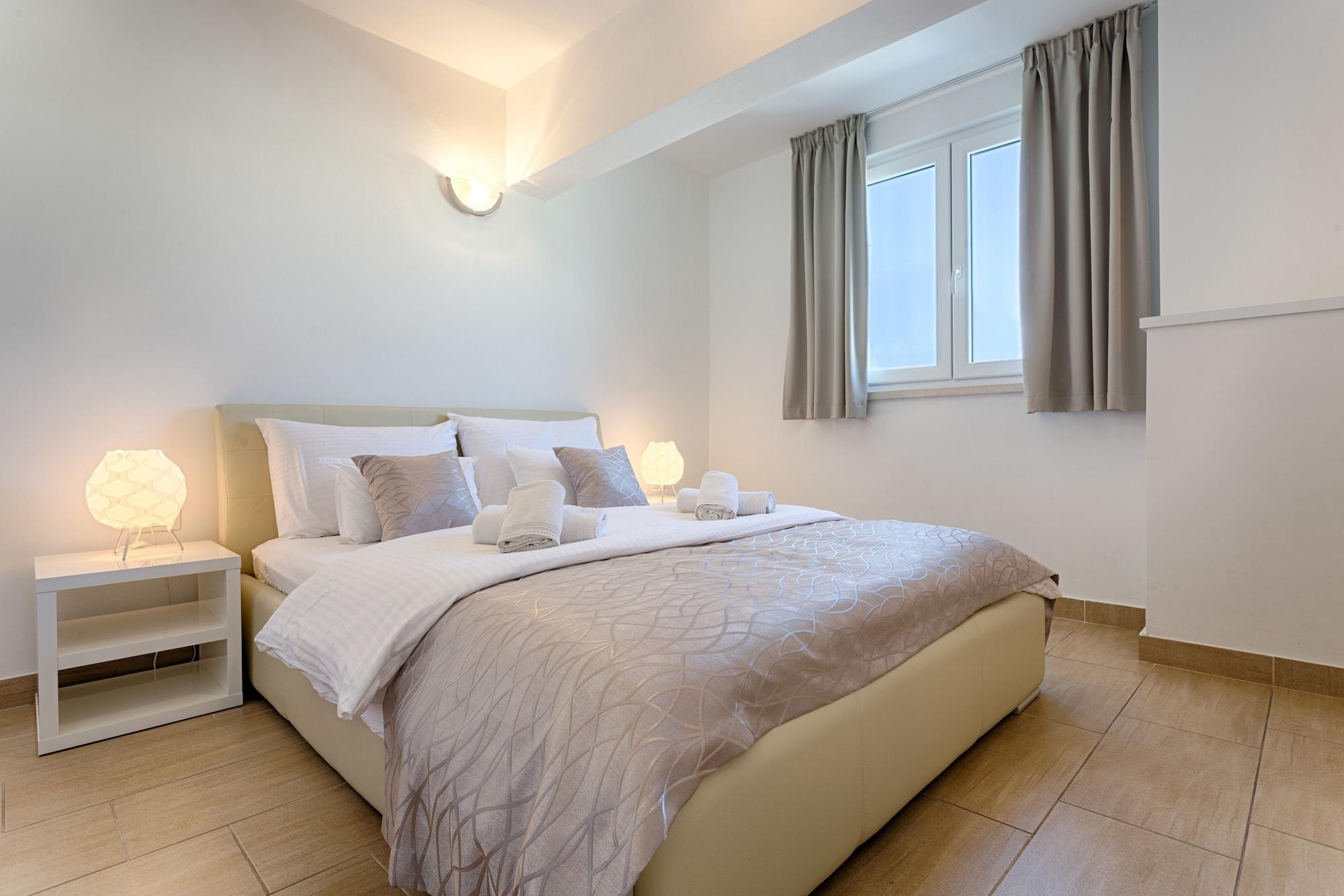 Adriatic Queen Rooms & Apartments Split Bagian luar foto