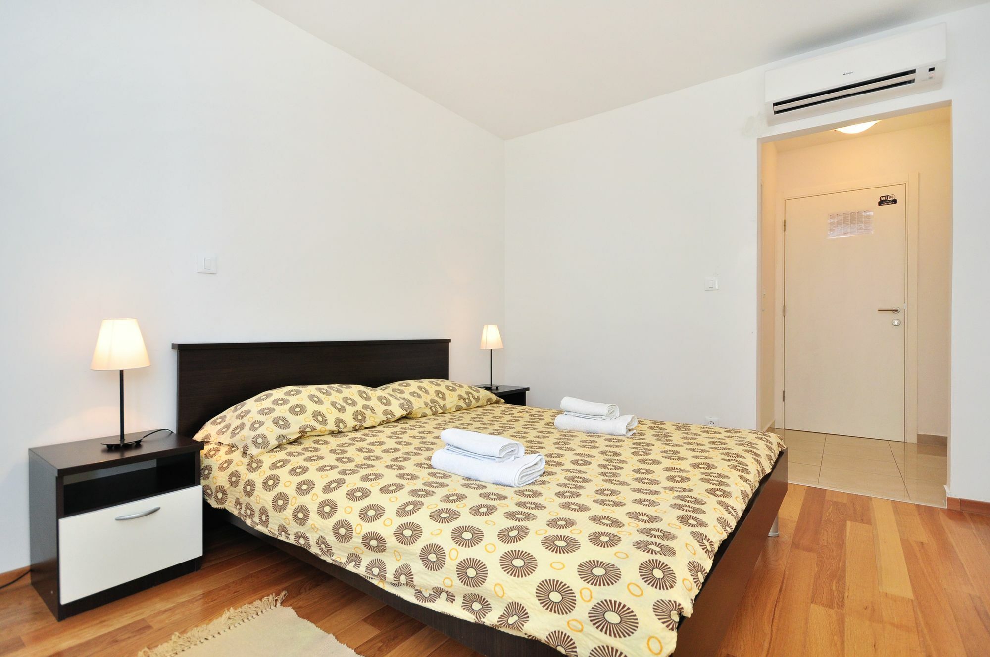 Adriatic Queen Rooms & Apartments Split Bagian luar foto
